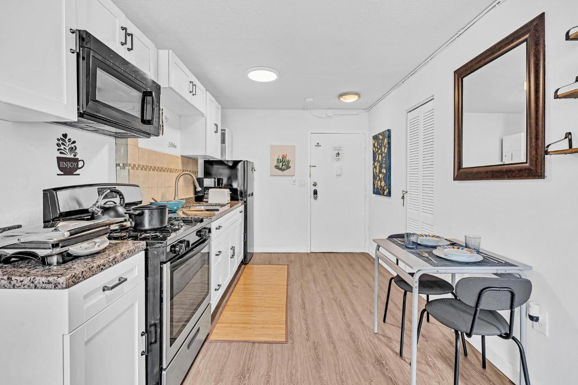 1 Bedroom In The Best Location In South Beach ! ميامي بيتش المظهر الخارجي الصورة