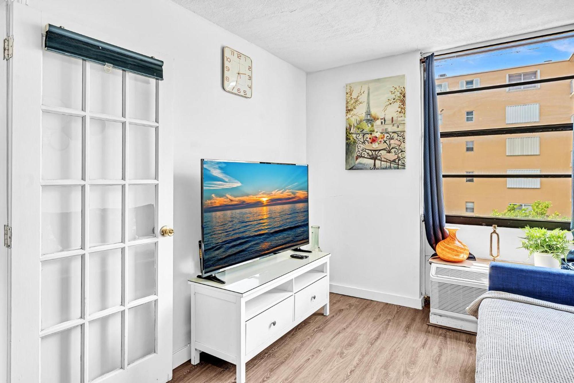 1 Bedroom In The Best Location In South Beach ! ميامي بيتش المظهر الخارجي الصورة